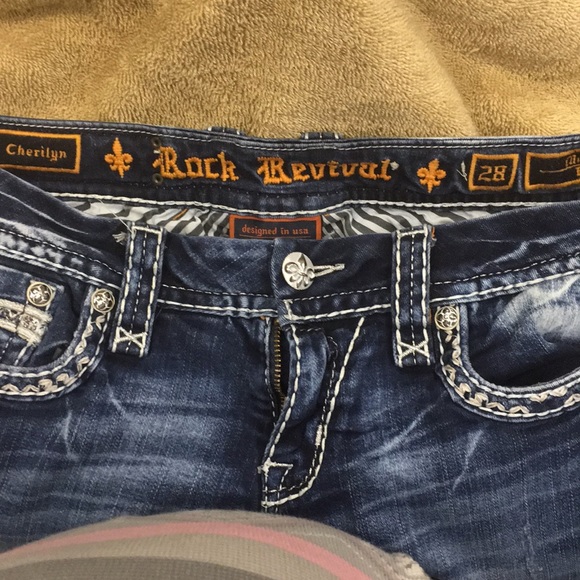 Women’s Like New Rock Revival Jeans Size 28 - Picture 4 of 5